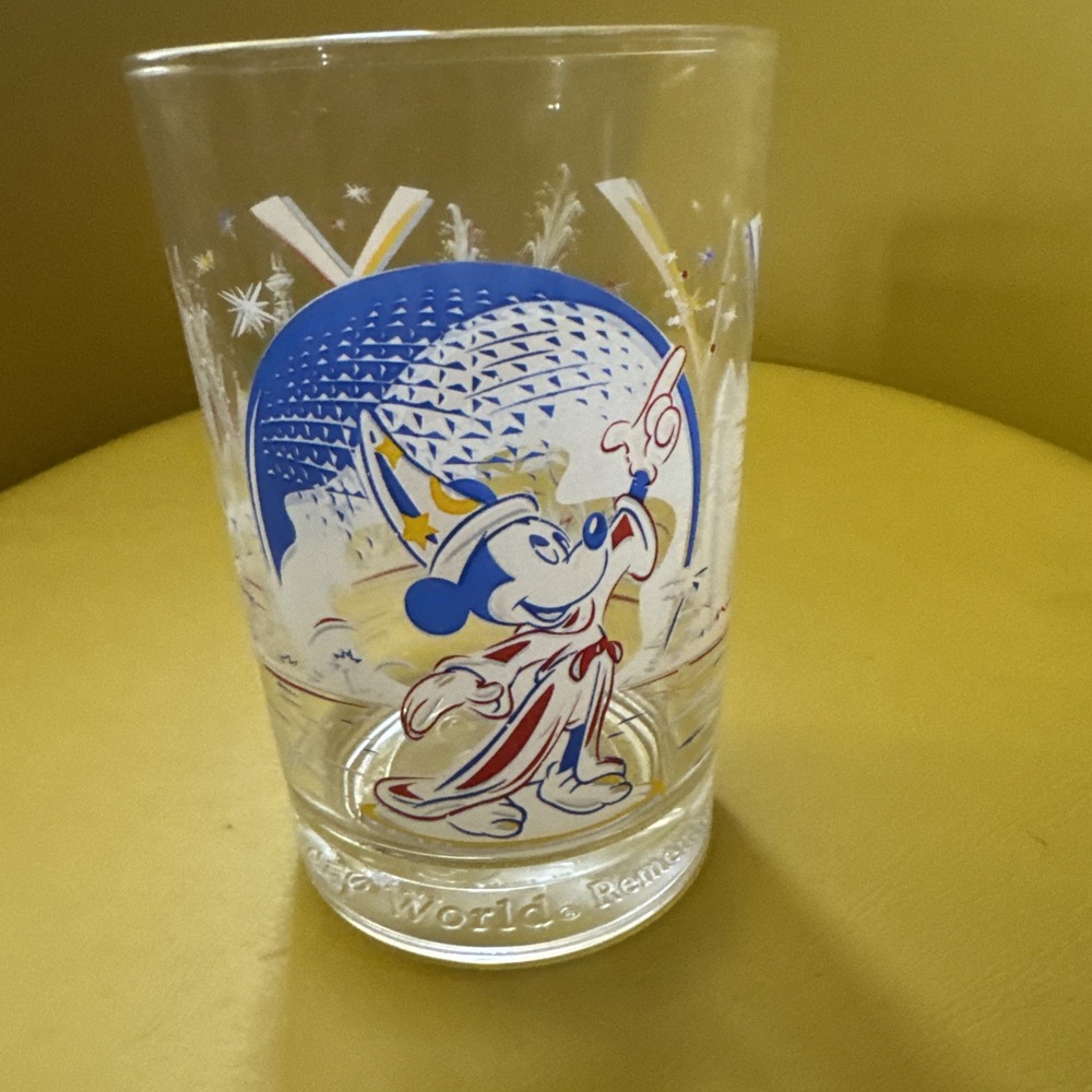 WALT DISNEY WORLD 25th Anniversary McDonald's 16 oz Class Cup Mickey Mouse 1996